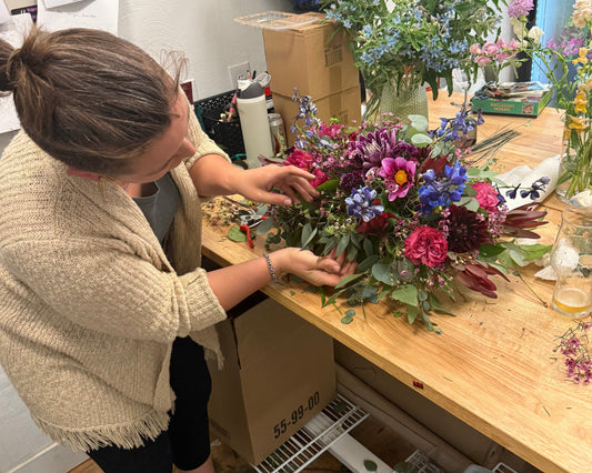 Holiday Centerpiece Workshop - Tuesday, December 23, 6:30-8:00pm