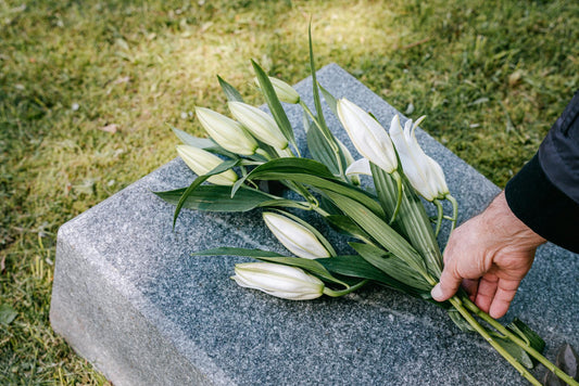 What Flowers Are Allowed at a Green Burial?