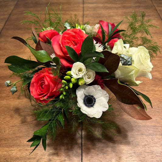 Holiday Centerpiece Workshop - Tuesday, December 23, 6:30-8:00pm