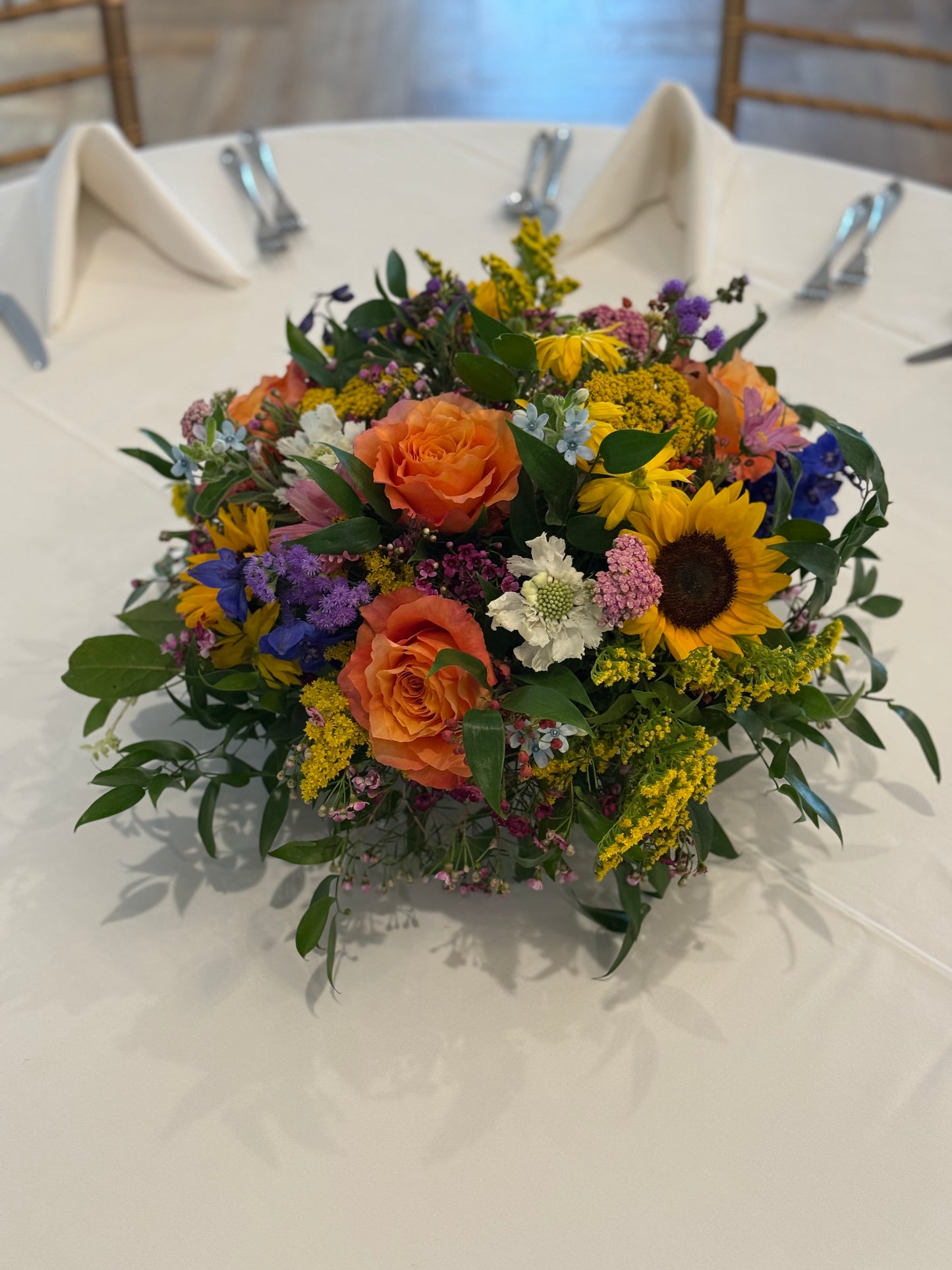Large Round Centerpiece