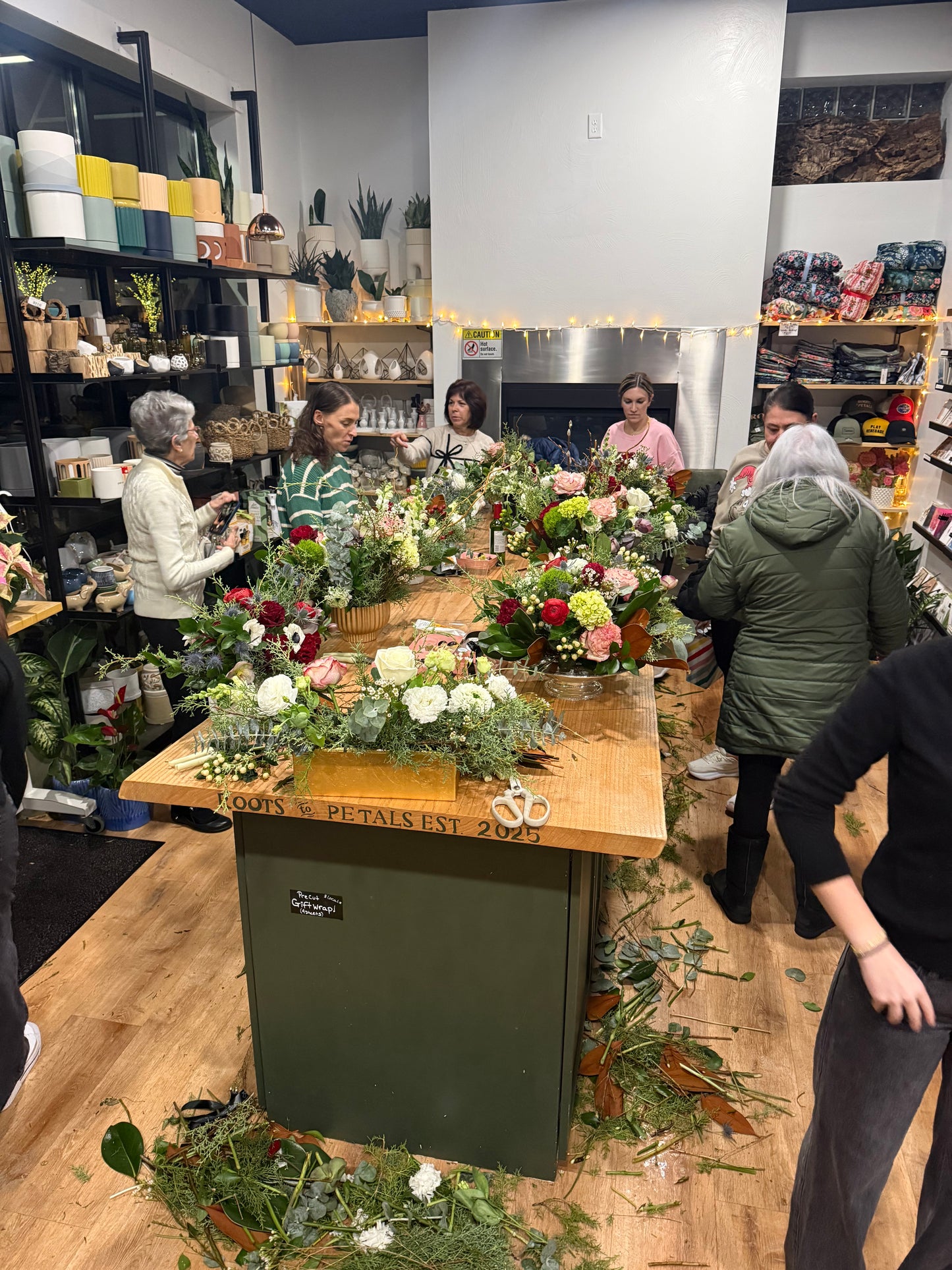 Holiday Centerpiece Workshop - Tuesday, December 22, 6:30-8:00pm